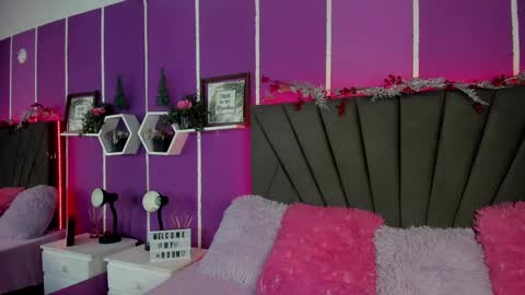 Jenner online show from December 31, 3:34 am