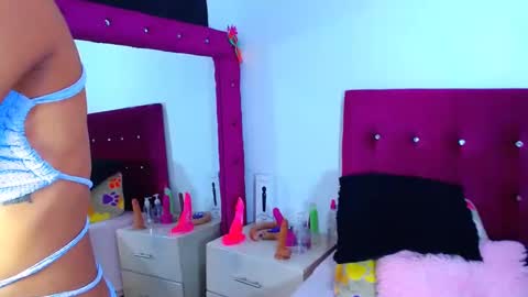 jenn online show from September 26, 12:07 am