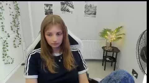 Karla online show from July 25, 1:20 pm