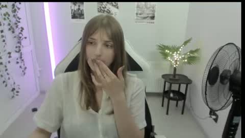 Karla online show from June 26, 1:05 pm