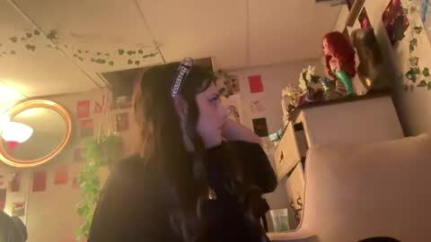 jennifer_robbie online show from December 10, 2:27 am