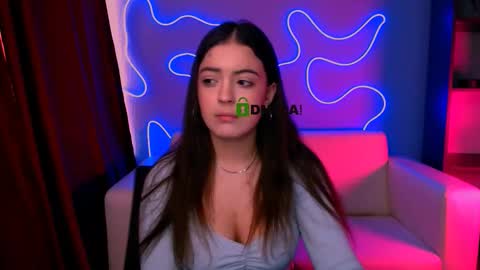 jennifer_sheil online show from March 25, 12:01 pm