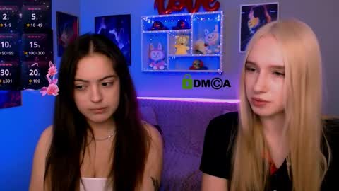 jennifer_sheil online show from March 16, 8:35 pm