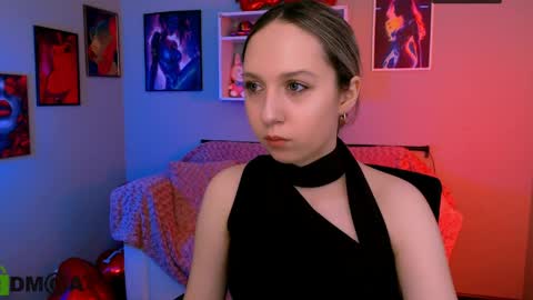 jennifer_sheil online show from March 18, 10:21 am