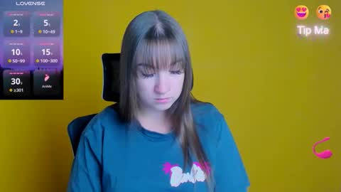 Jennifer online show from September 18, 5:44 am