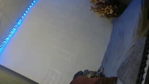 PRETTY JENNY online show from February 13, 6:17 am