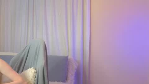 Snapshot of jenny_angelok chatting on October 6, 12:01 pm Next broadcast on December 05 subject to change online show from October 6, 12:01 pm