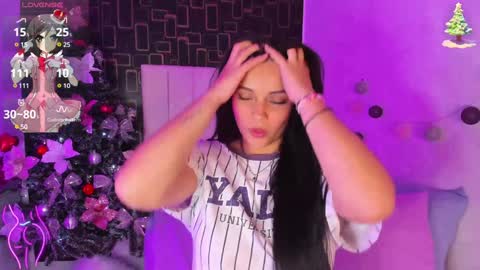 Snapshot of jenny_ford_181 chatting on December 9, 12:23 am andrea online show from December 9, 12:23 am