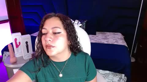 Jenny  online show from January 10, 12:43 pm