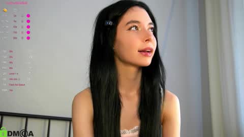 Snapshot of jenny_lylu chatting on October 2, 9:52 am Ori online show from October 2, 9:52 am