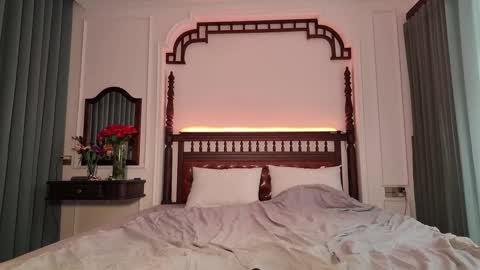 Jen  online show from November 28, 12:23 pm