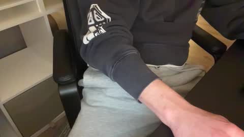 JensJizzz online show from March 21, 7:40 pm