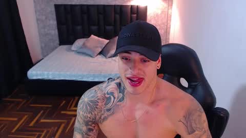 Snapshot of jeremy_lane chatting on September 25, 11:34 pm Jeremy lane online show from September 25, 11:34 pm