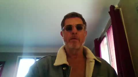 jerflor online show from February 12, 2:53 pm