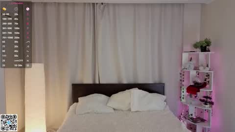 Keira online show from October 19, 4:28 am