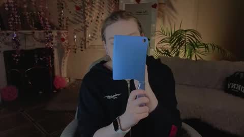 jes_solar online show from February 21, 10:24 pm