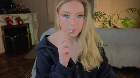 jes_solar online show from December 18, 2:07 am