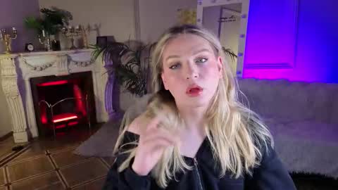 jes_solar online show from October 24, 9:48 pm