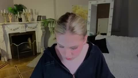 jes_solar online show from September 17, 3:04 pm