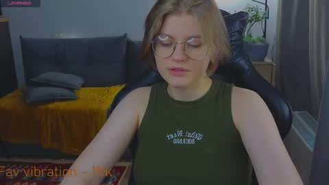  JessieVibes online show from October 11, 11:59 am