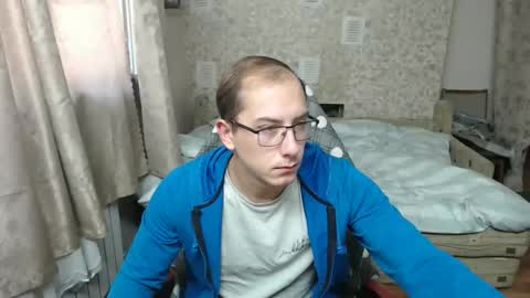 Snapshot of jess_nest chatting on October 7, 7:37 am Jess online show from October 7, 7:37 am