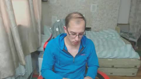 Snapshot of jess_nest chatting on October 8, 7:47 am Jess online show from October 8, 7:47 am