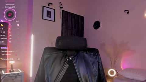 itsjesscollen online show from March 24, 4:40 am