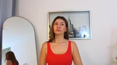 bella  adams online show from January 17, 4:05 pm