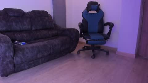 jessi_lemus online show from June 23, 5:41 pm