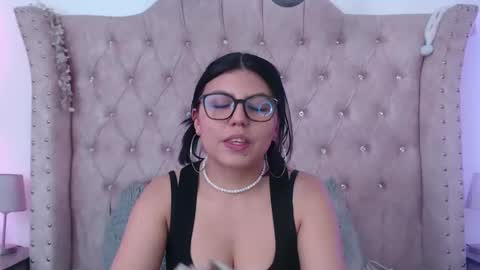 Jessica  online show from December 3, 6:30 pm