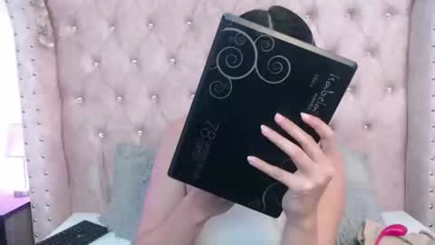 Snapshot of jessica_carter_ chatting on October 20, 6:35 pm Jessica online show from October 20, 6:35 pm