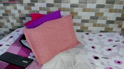 jessimodel independient online show from May 29, 10:19 pm