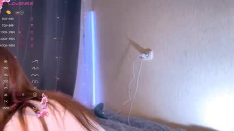 jessica_volker online show from February 4, 5:28 pm