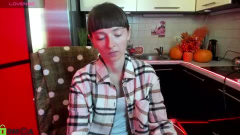 jessicaforris online show from September 26, 7:38 am