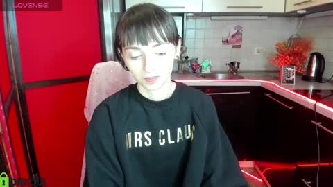 jessicaforris online show from December 5, 8:24 am