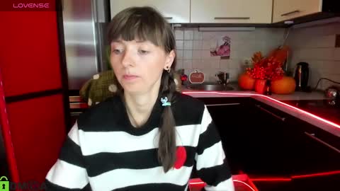 jessicaforris online show from October 10, 7:25 am