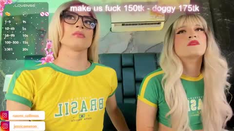 Snapshot of jessicameron chatting on January 9, 3:58 am JESSI AND NAOMI online show from January 9, 3:58 am