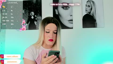 Snapshot of jessicameron chatting on January 8, 3:19 am JESSI AND NAOMI online show from January 8, 3:19 am