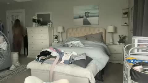 Jessica Parker online show from November 25, 9:02 pm