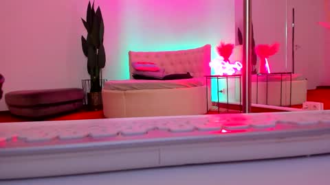 Jessy online show from November 13, 8:22 pm