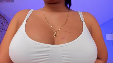 Snapshot of jessicawilliams1 chatting on October 15, 9:43 am JESS online show from October 15, 9:43 am