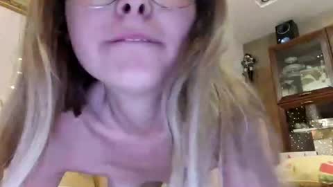 jessieebeckett online show from July 16, 4:54 pm