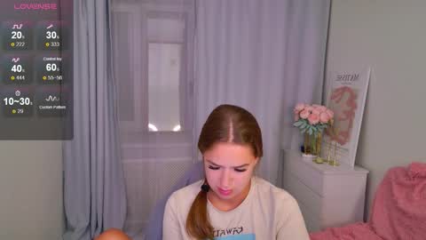 Snapshot of jessiestarz chatting on September 17, 3:48 pm Jessi online show from September 17, 3:48 pm