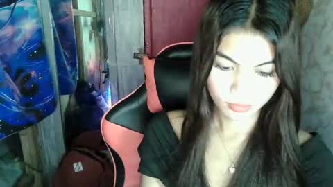 Snapshot of jessx69_sluttyxxx chatting on October 19, 6:01 pm jessx69_sluttyxxx online show from October 19, 6:01 pm
