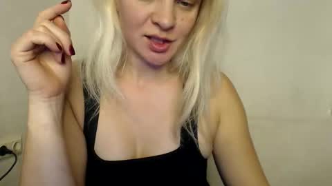 jessyangels online show from December 21, 9:32 pm