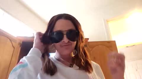 jewishkitty online show from October 11, 9:18 pm