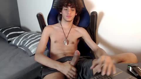 jey_foxx online show from May 7, 11:00 pm