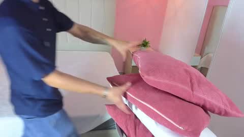 Jhan online show from April 21, 4:08 am