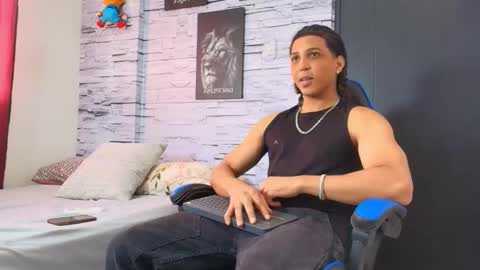 jhay_wheeler777 online show from September 17, 2:42 pm