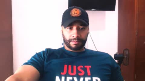 En moreno online show from December 23, 5:57 am